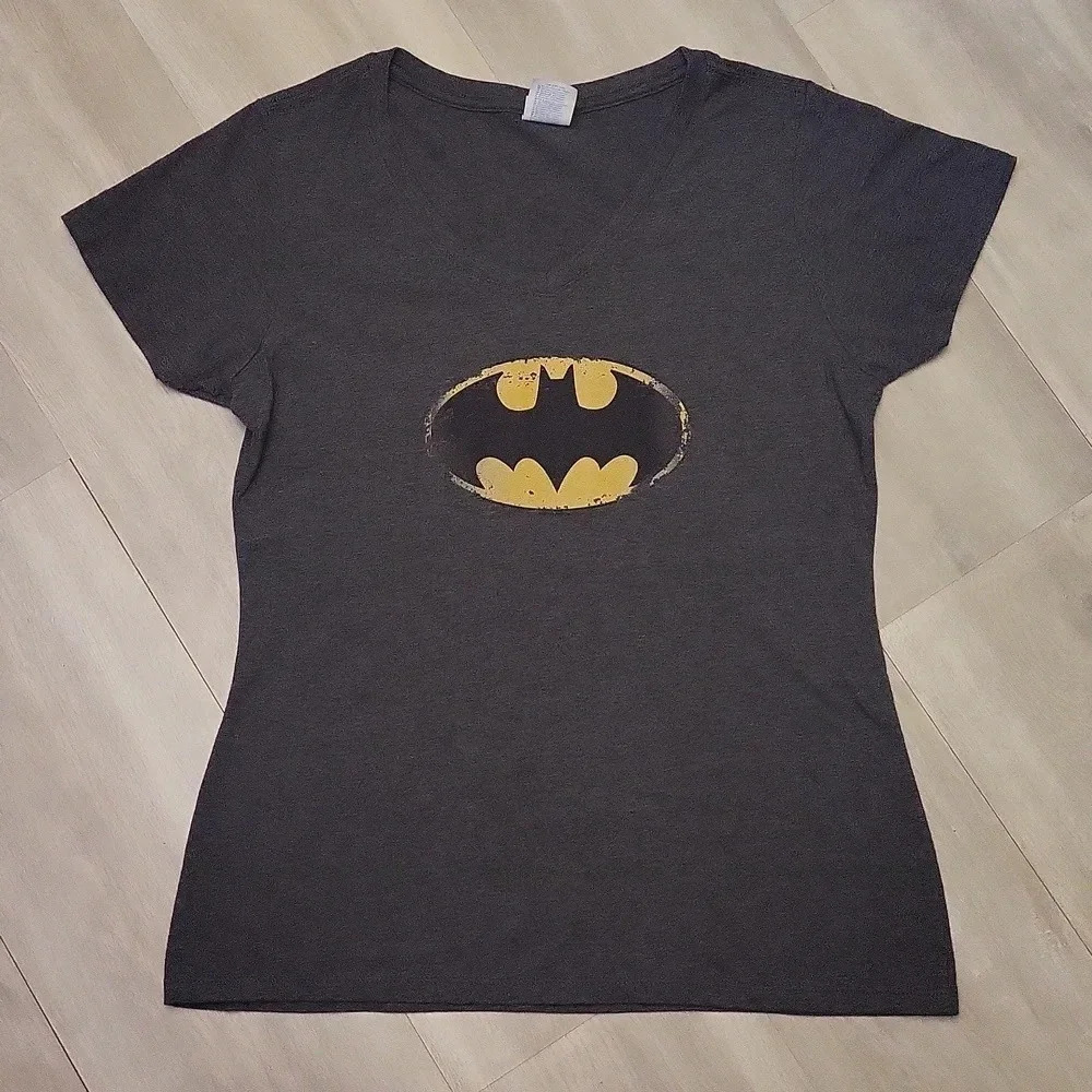 Port & Company Batman Dark Grey Logo Round Neck Short Sleeve‎ Womens Medium